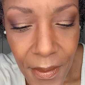 Meet your Posher, Sharon d.